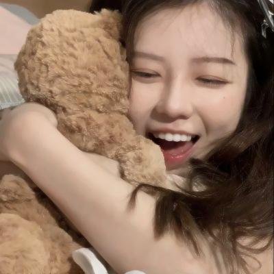 漂亮的村事封面